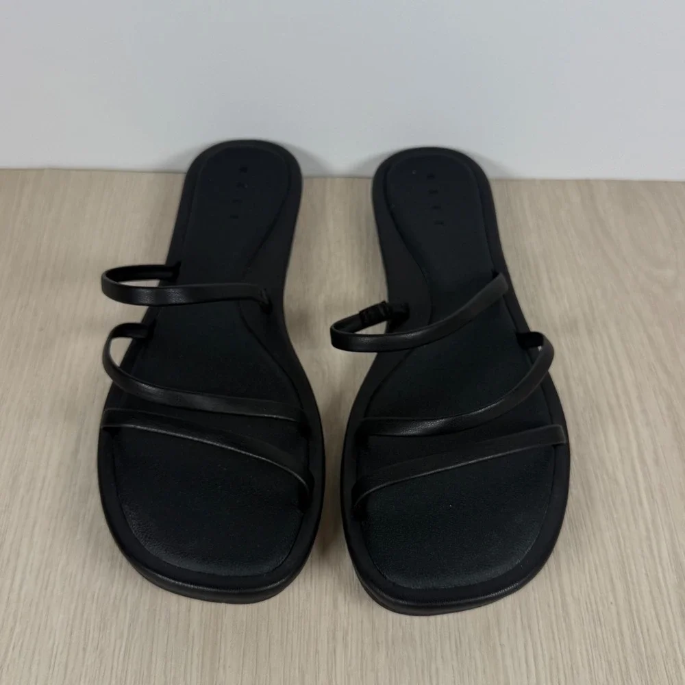 Sandals Reef Womens 9 Black Strappy Flat Slide Minimalist Summer